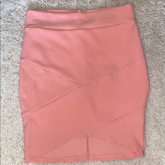 Lucy in the sky skirt and crop top - Picture 2 of 10